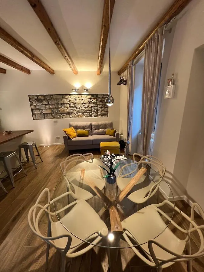 Lalucia Luxury Suite Lake Como 阿尔杰尼奥